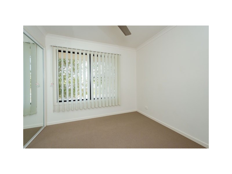 5 STONEYBROOK DRIVE, Glen Eden QLD 4680