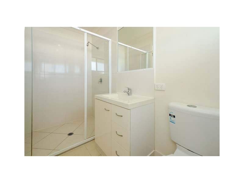 5 STONEYBROOK DRIVE, Glen Eden QLD 4680