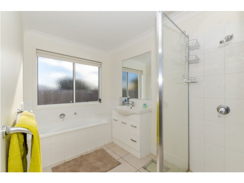 9 Stewart Street, West Gladstone QLD 4680