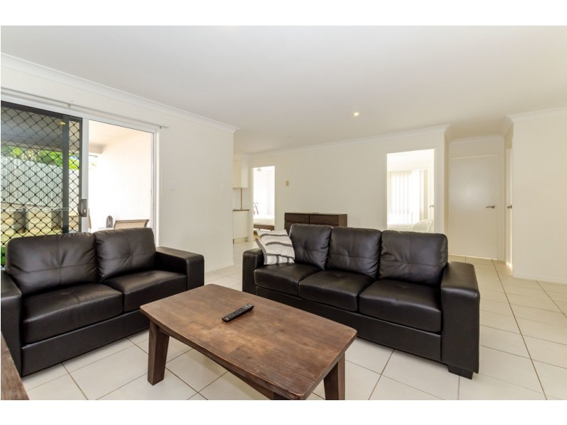 9 Stewart Street, West Gladstone QLD 4680