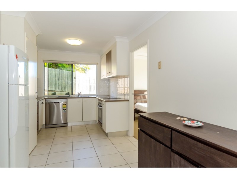 9 Stewart Street, West Gladstone QLD 4680