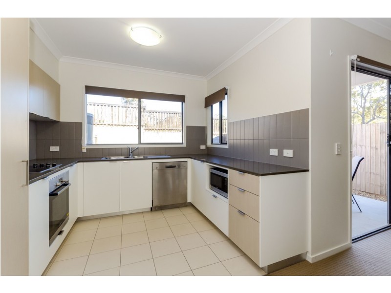 Unit 8/1-2 Ringuet Close, Glen Eden QLD 4680