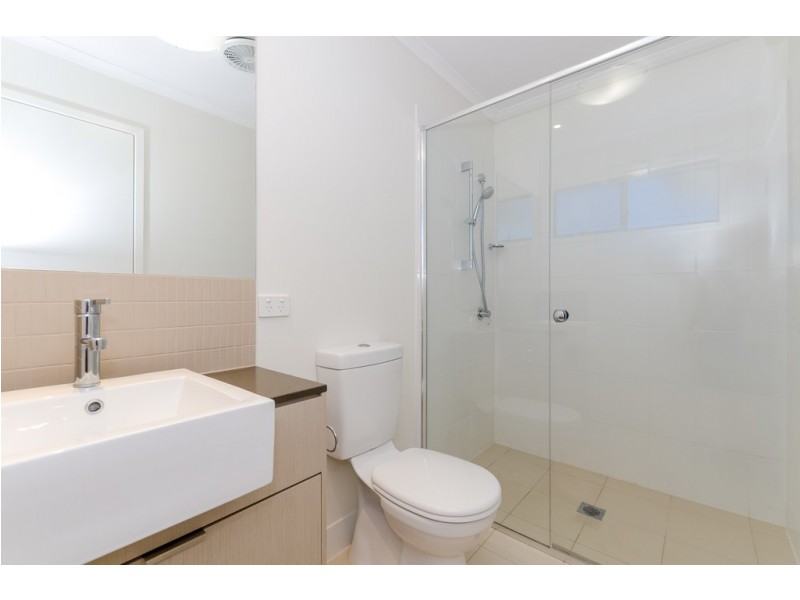 Unit 8/1-2 Ringuet Close, Glen Eden QLD 4680