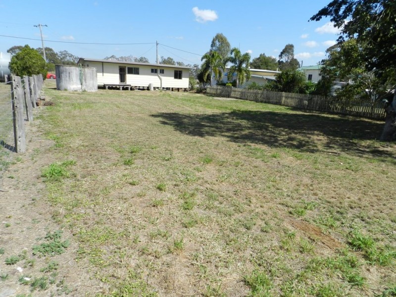 10 Thorogood Street, Ambrose QLD 4695