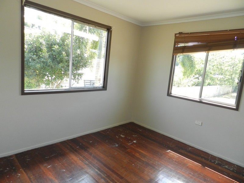 10 Thorogood Street, Ambrose QLD 4695