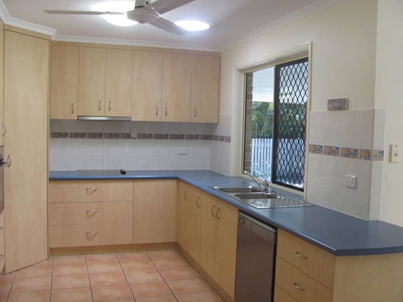 17 BEVINGTON STREET, Tannum Sands QLD 4680