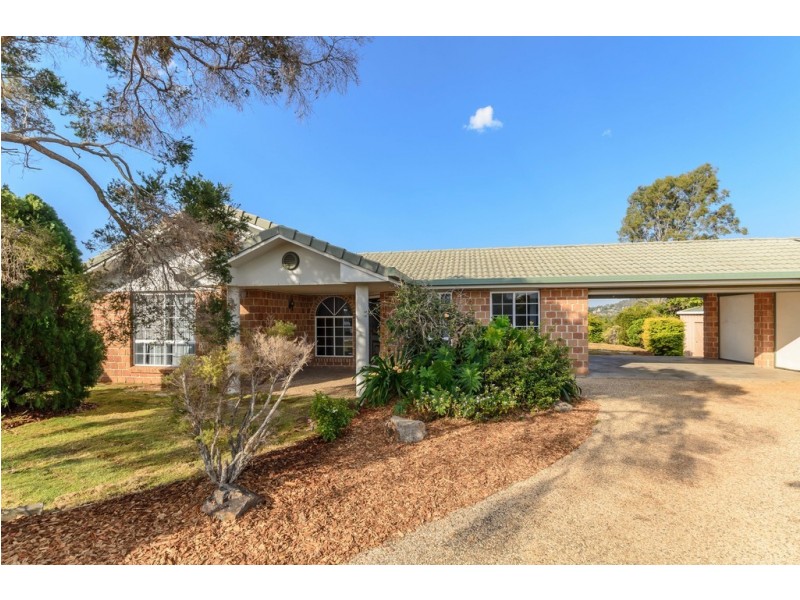 14 Craigmoor Court, New Auckland QLD 4680