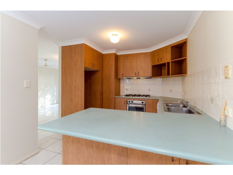 14 Craigmoor Court, New Auckland QLD 4680