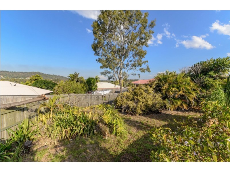 14 Craigmoor Court, New Auckland QLD 4680