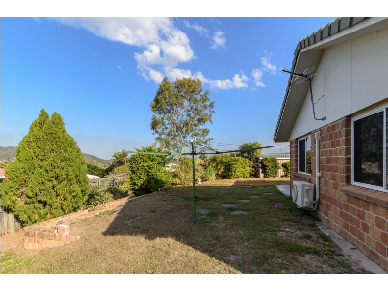 14 Craigmoor Court, New Auckland QLD 4680