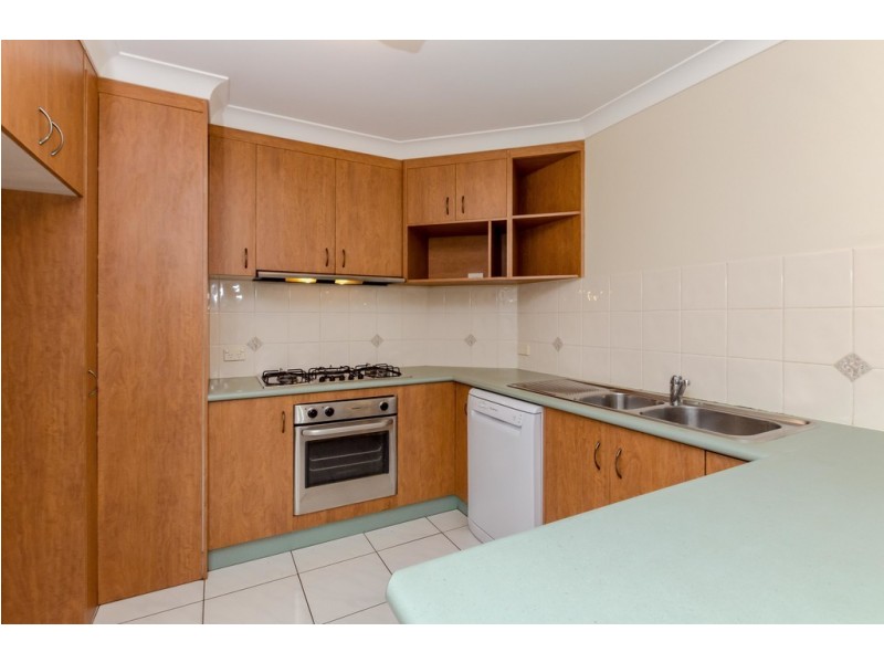 14 Craigmoor Court, New Auckland QLD 4680