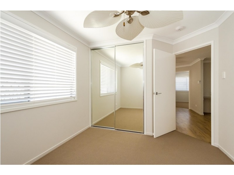 17 BELLBIRD CIRCUIT, New Auckland QLD 4680