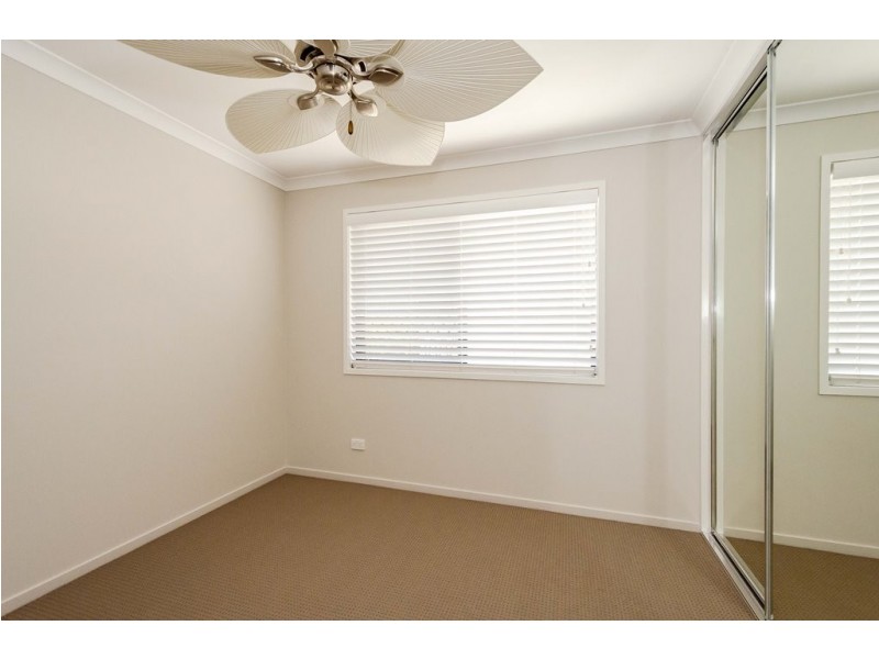 17 BELLBIRD CIRCUIT, New Auckland QLD 4680