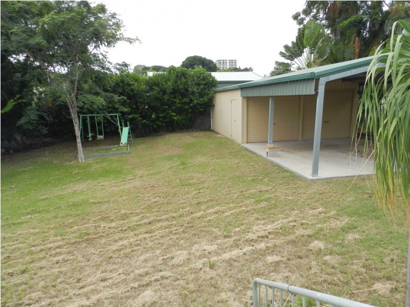 12 AILSA STREET, West Gladstone QLD 4680