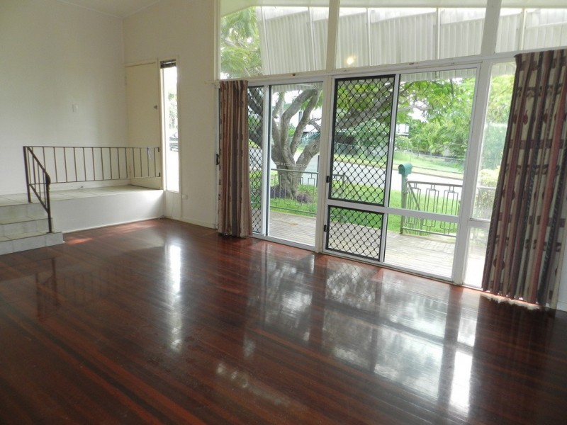 12 AILSA STREET, West Gladstone QLD 4680