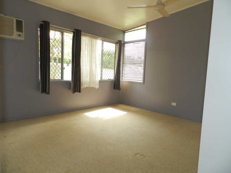 12 AILSA STREET, West Gladstone QLD 4680