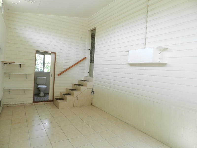 12 AILSA STREET, West Gladstone QLD 4680