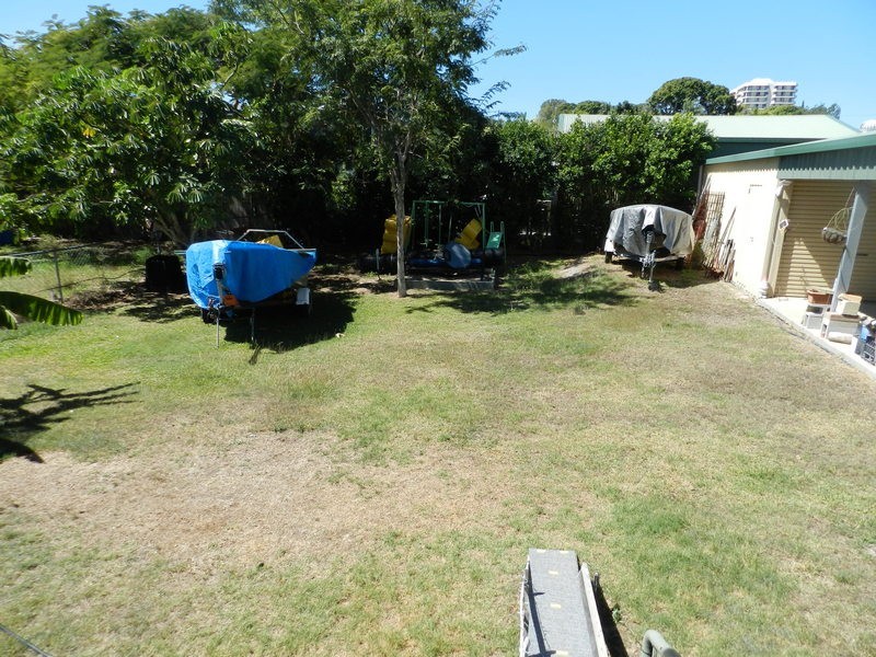 12 AILSA STREET, West Gladstone QLD 4680