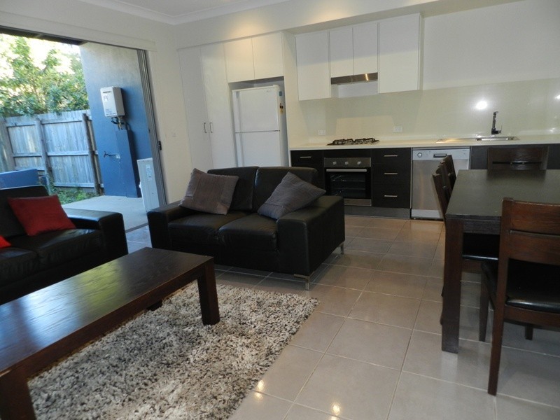4/26 ROSSELLA STREET, West Gladstone QLD 4680