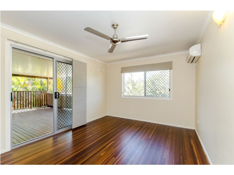 1 Banksia Street, Boyne Island QLD 4680