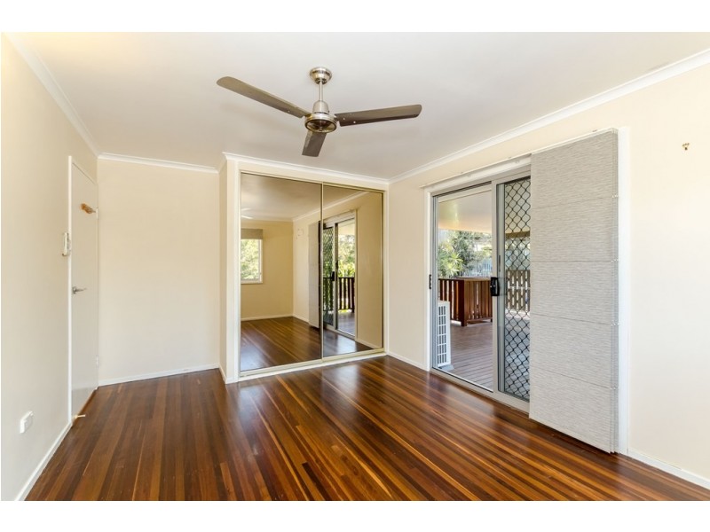 1 Banksia Street, Boyne Island QLD 4680