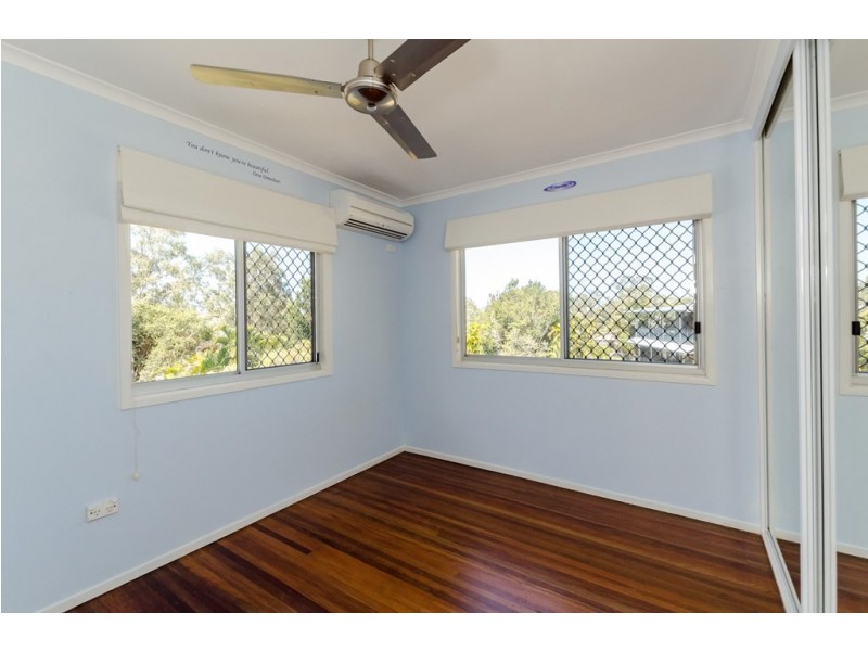 1 Banksia Street, Boyne Island QLD 4680