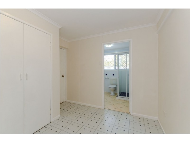 1 Banksia Street, Boyne Island QLD 4680