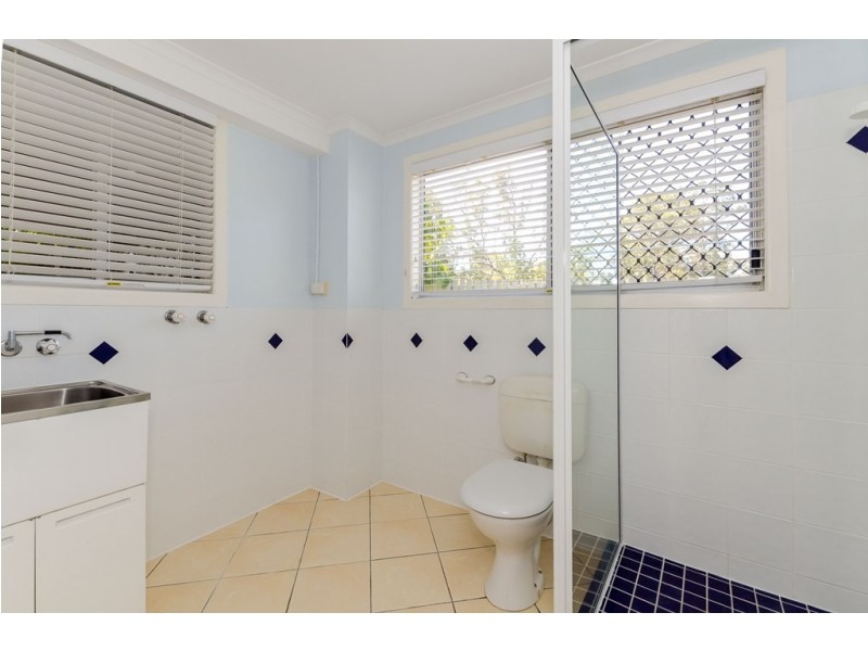 1 Banksia Street, Boyne Island QLD 4680