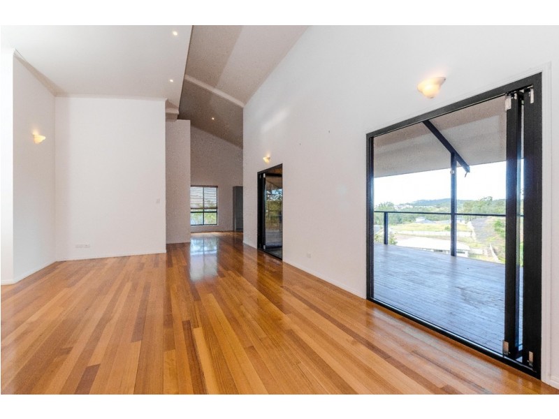 18 Llewellyn Close, Clinton QLD 4680