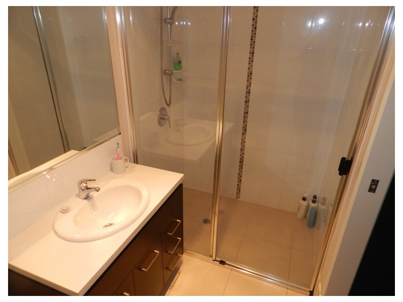 2/9 Cockatoo Drive, New Auckland QLD 4680