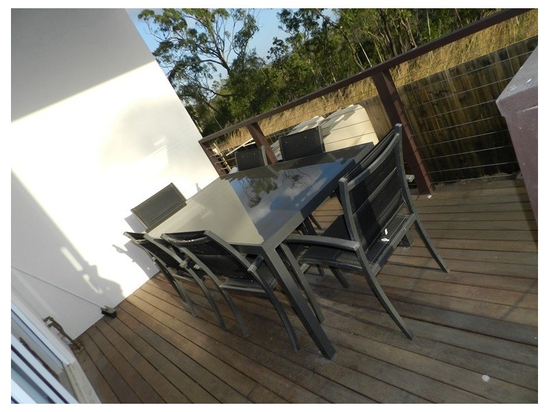 2/9 Cockatoo Drive, New Auckland QLD 4680