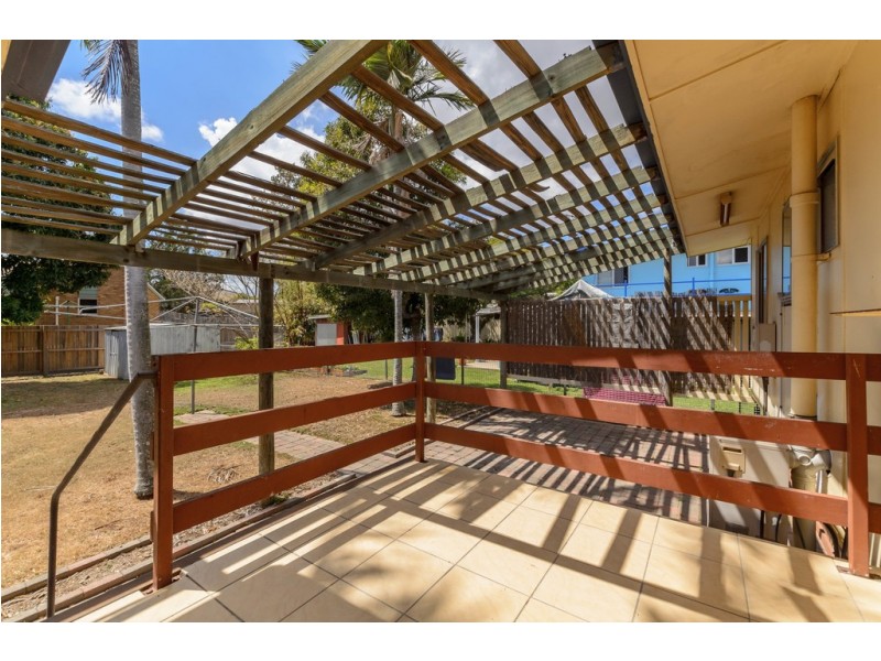 6 Wilson Street, New Auckland QLD 4680