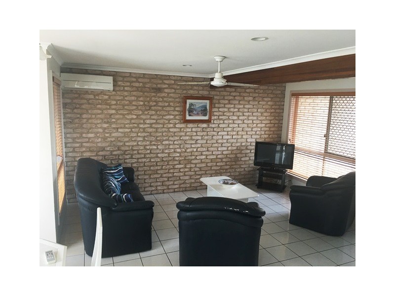 1/6 View Street, West Gladstone QLD 4680