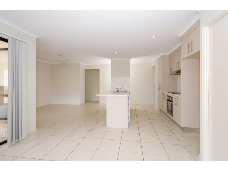 8 Hatfree Court, Calliope QLD 4680