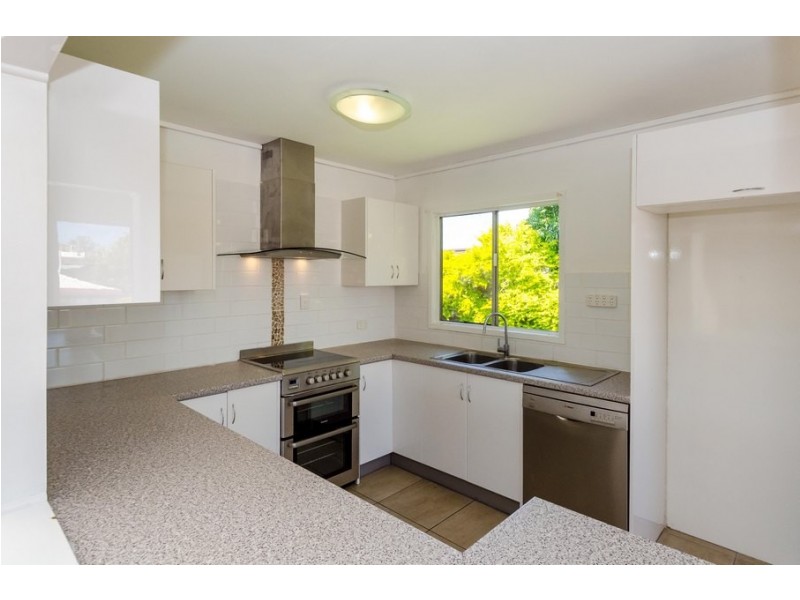 6 Potter Street, Clinton QLD 4680