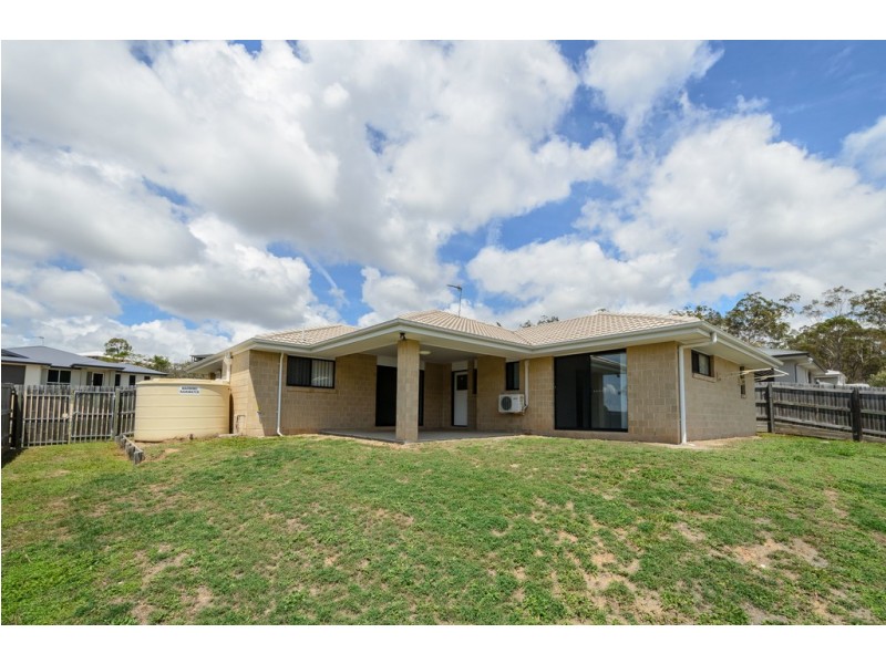 5 Takoko Place, Kirkwood QLD 4680