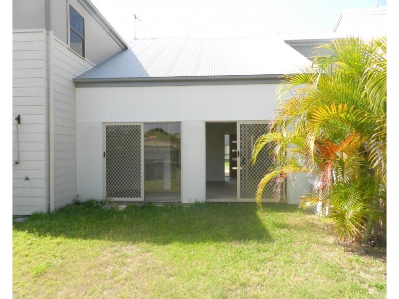 16/1 Michel Place, Telina QLD 4680