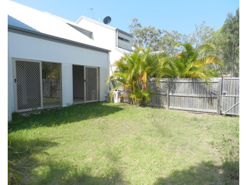 16/1 Michel Place, Telina QLD 4680