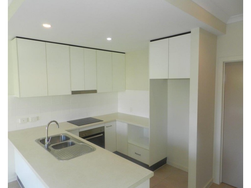 16/1 Michel Place, Telina QLD 4680