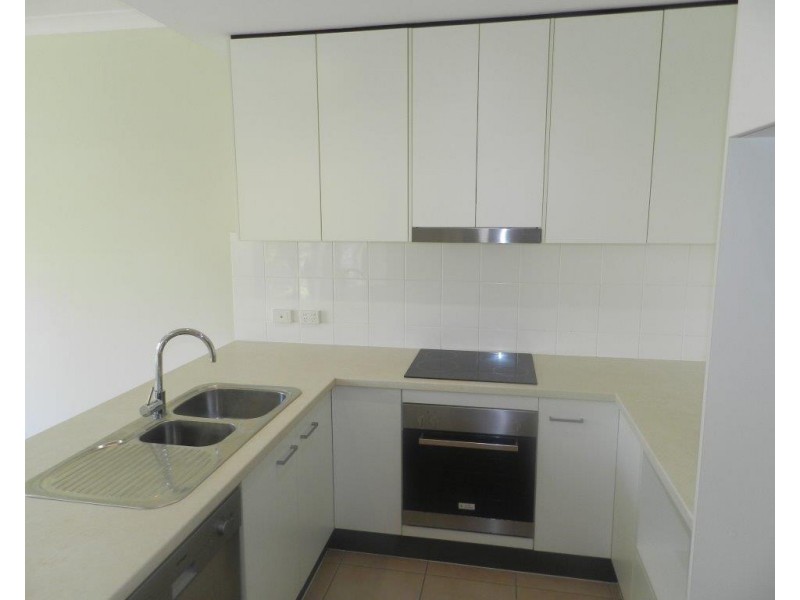 16/1 Michel Place, Telina QLD 4680