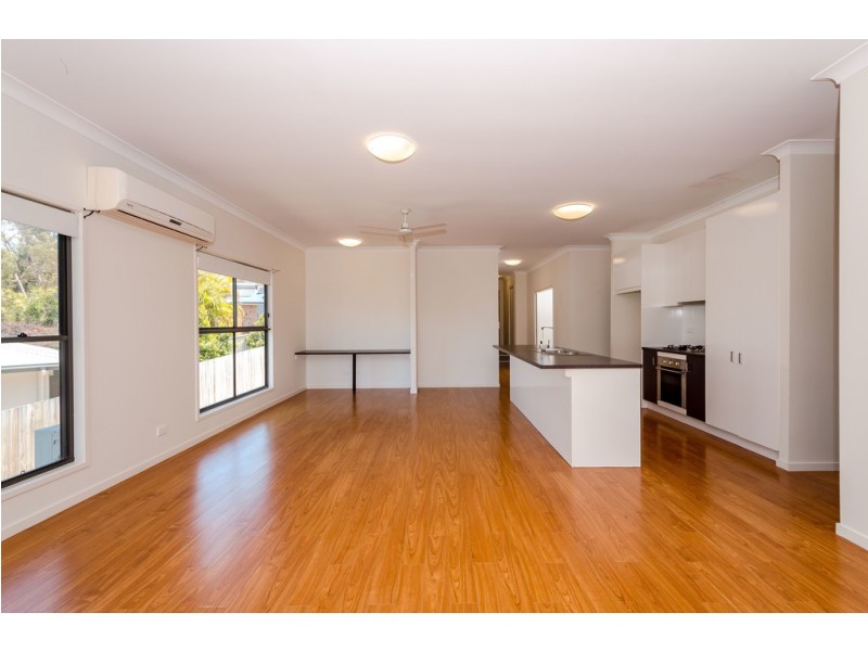 17 Panorama Court, Glen Eden QLD 4680