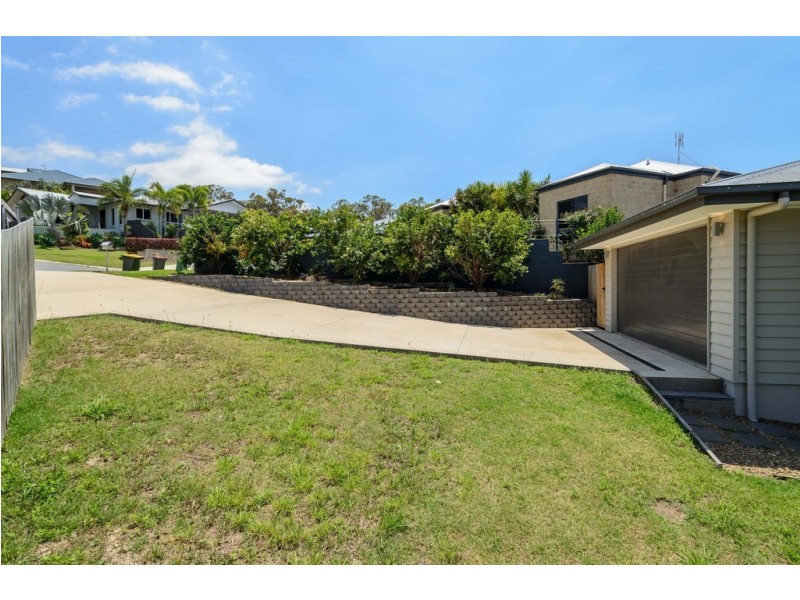17 Panorama Court, Glen Eden QLD 4680