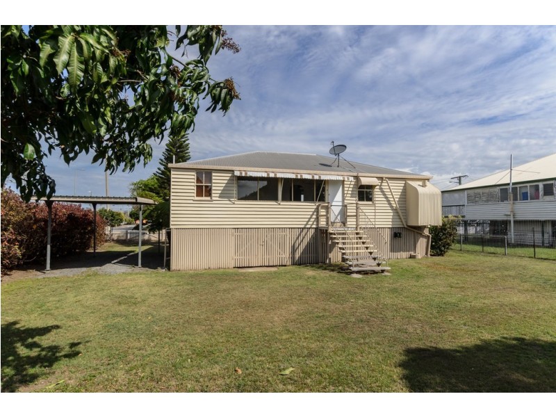 2 HERBERT STREET, Gladstone QLD 4680