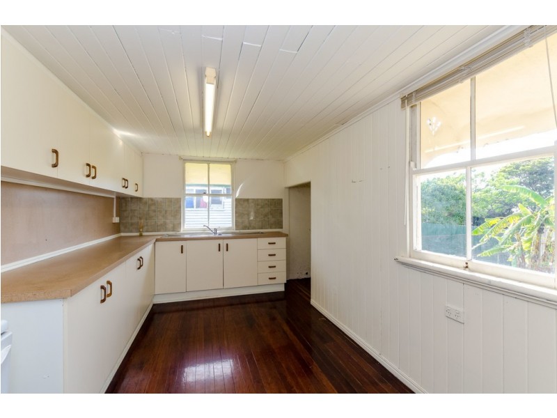 2 HERBERT STREET, Gladstone QLD 4680