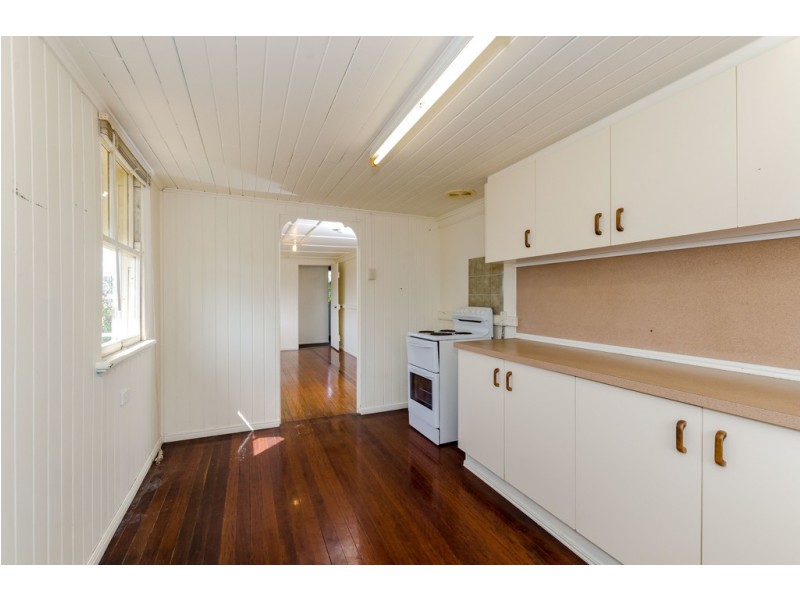 2 HERBERT STREET, Gladstone QLD 4680