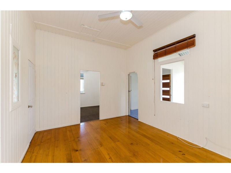 2 HERBERT STREET, Gladstone QLD 4680