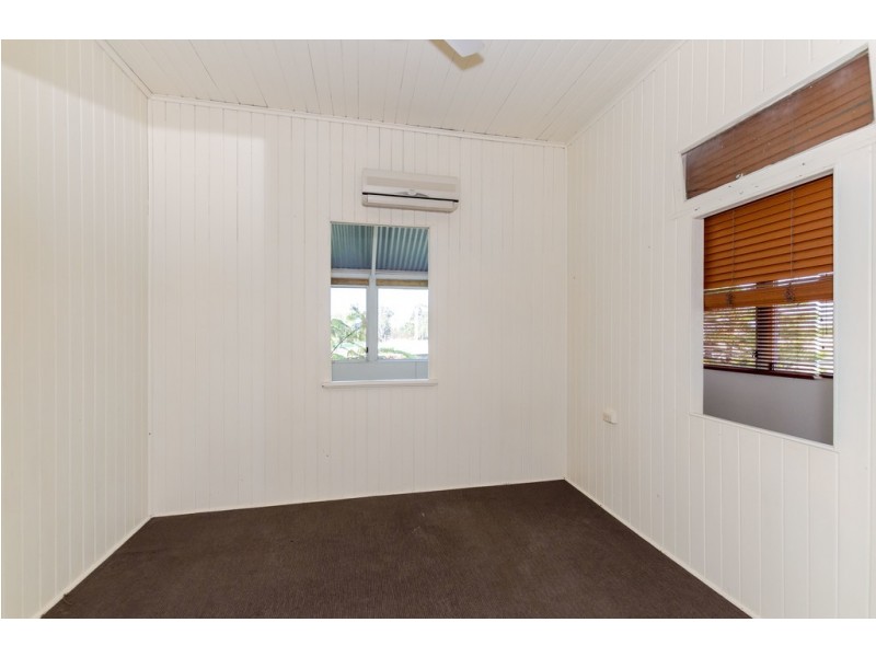 2 HERBERT STREET, Gladstone QLD 4680