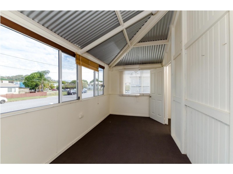 2 HERBERT STREET, Gladstone QLD 4680