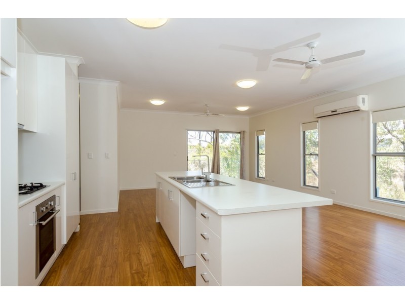 18 Panorama Court, Glen Eden QLD 4680