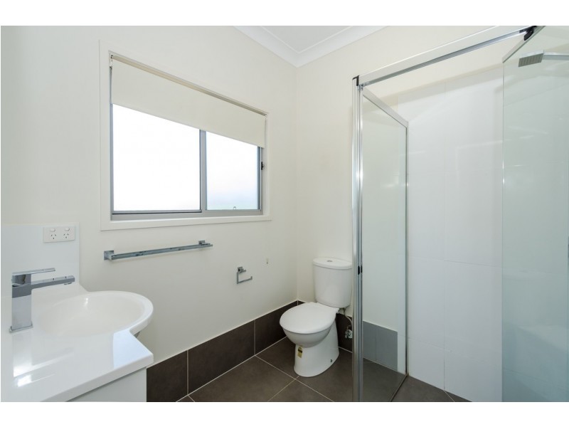 18 Panorama Court, Glen Eden QLD 4680